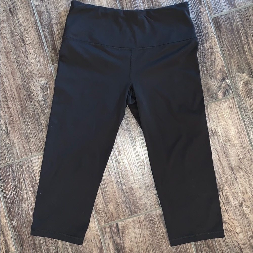 Victoria Secret Knockout  Black Cropped Tights